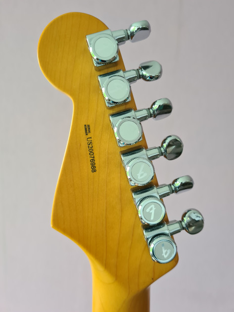 Fender stratocaster professional 2